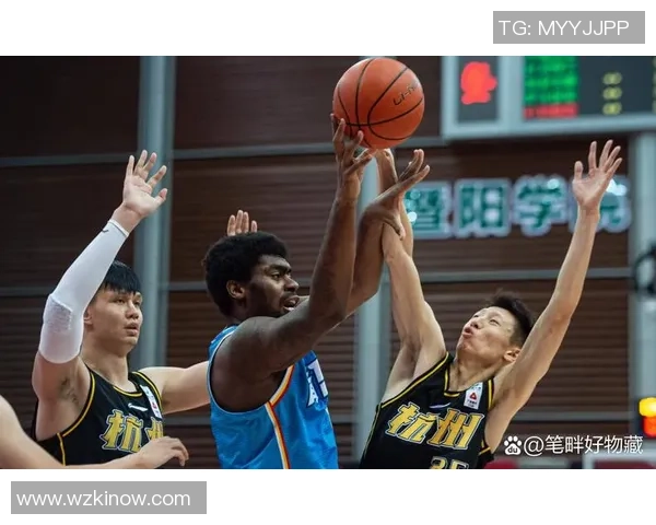 许钟豪：从默默无闻到璀璨星光的奋斗历程与人生启示